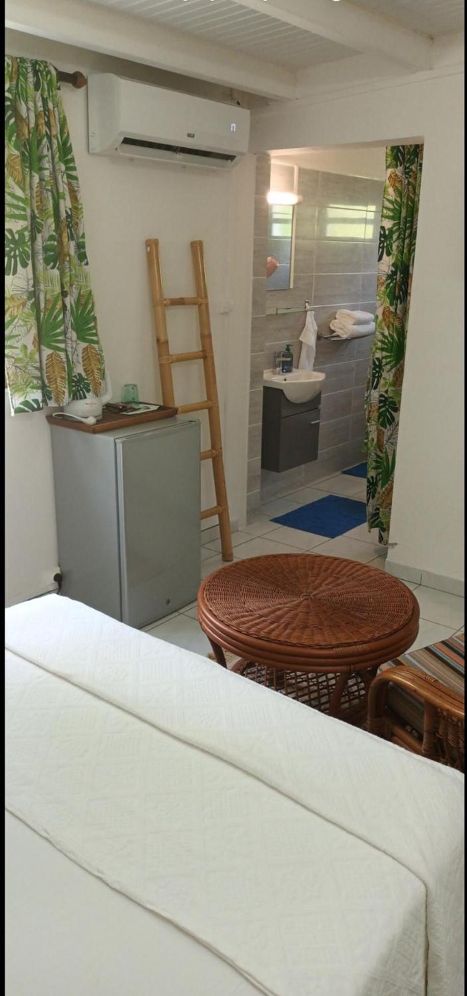 Chambre Climatisee Буйянт Екстериор снимка