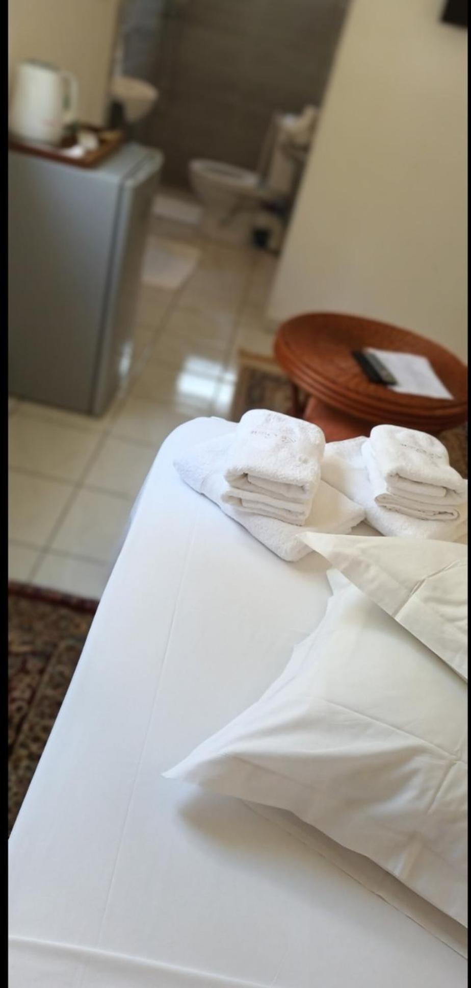 Chambre Climatisee Буйянт Екстериор снимка